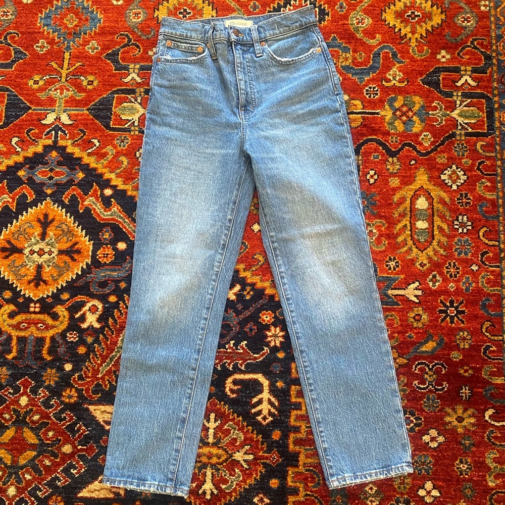 Madewell Classic Straight Jeans (M3520)
